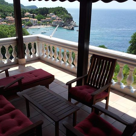 Villa Sara Guesthouse Свети-Стефан Экстерьер фото