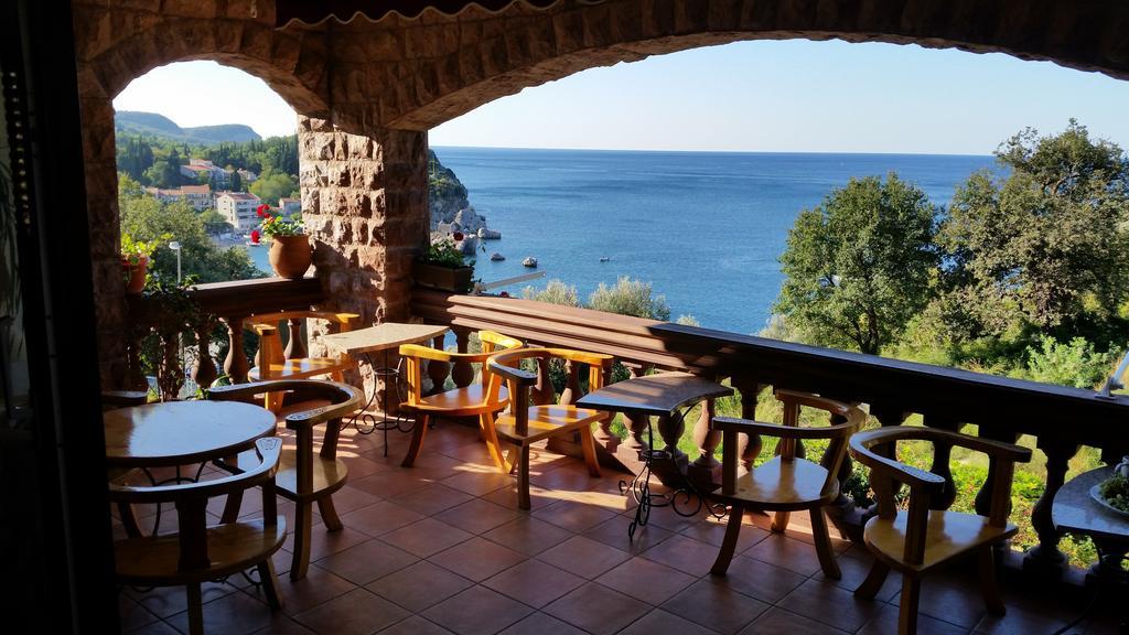 Villa Sara Guesthouse Свети-Стефан Экстерьер фото