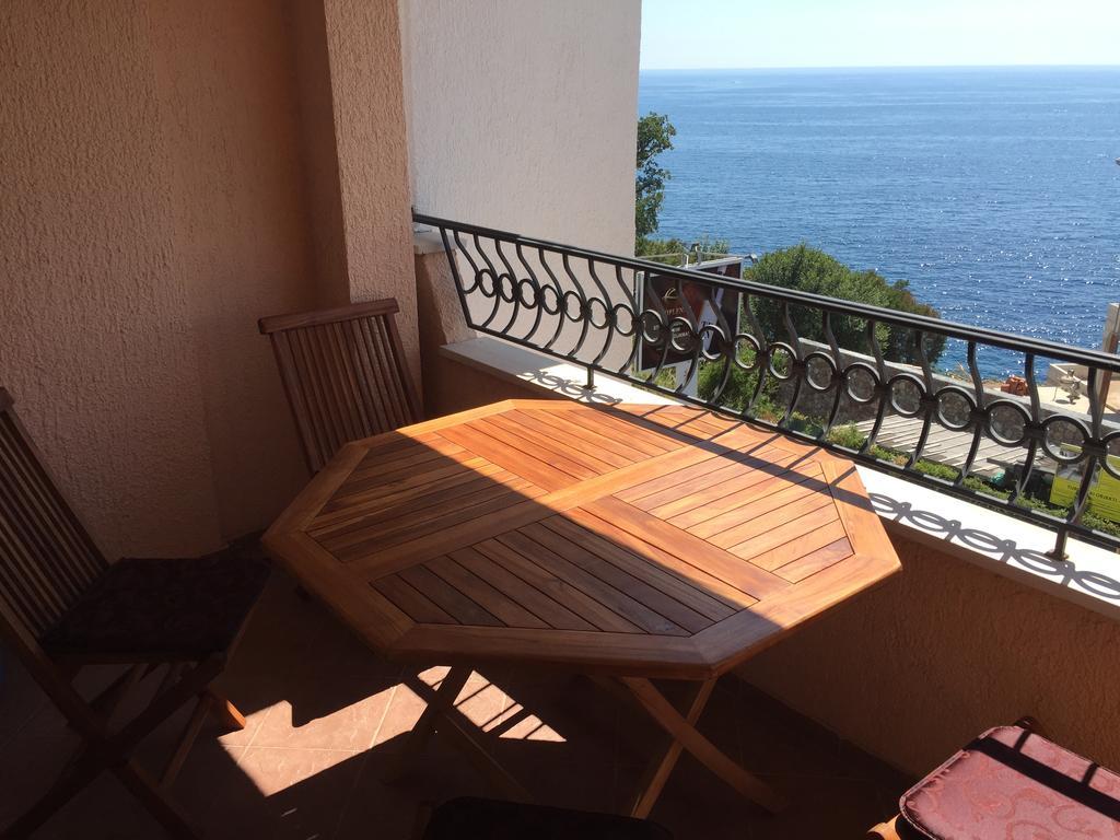 Villa Sara Guesthouse Свети-Стефан Номер фото